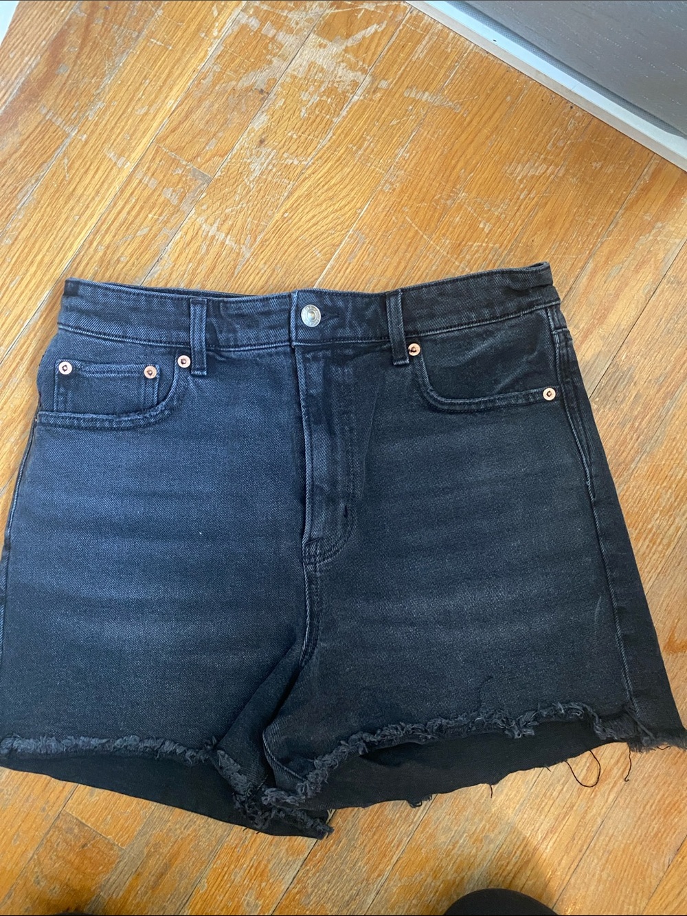 American Eagle Outfitters Black Frayed Hem High-Rise Denim Shorts